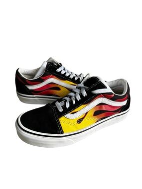 Vans Men’s 6 Old Skool Flame-Print Low Top Sneakers Black/Red/Yellow Women’s 7.5